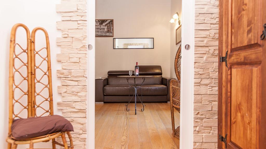 Ostilia Loft Apartment Roma Phòng bức ảnh